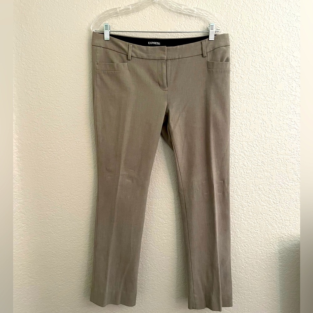 Women’s tan / brown/ khaki Express columnist pants